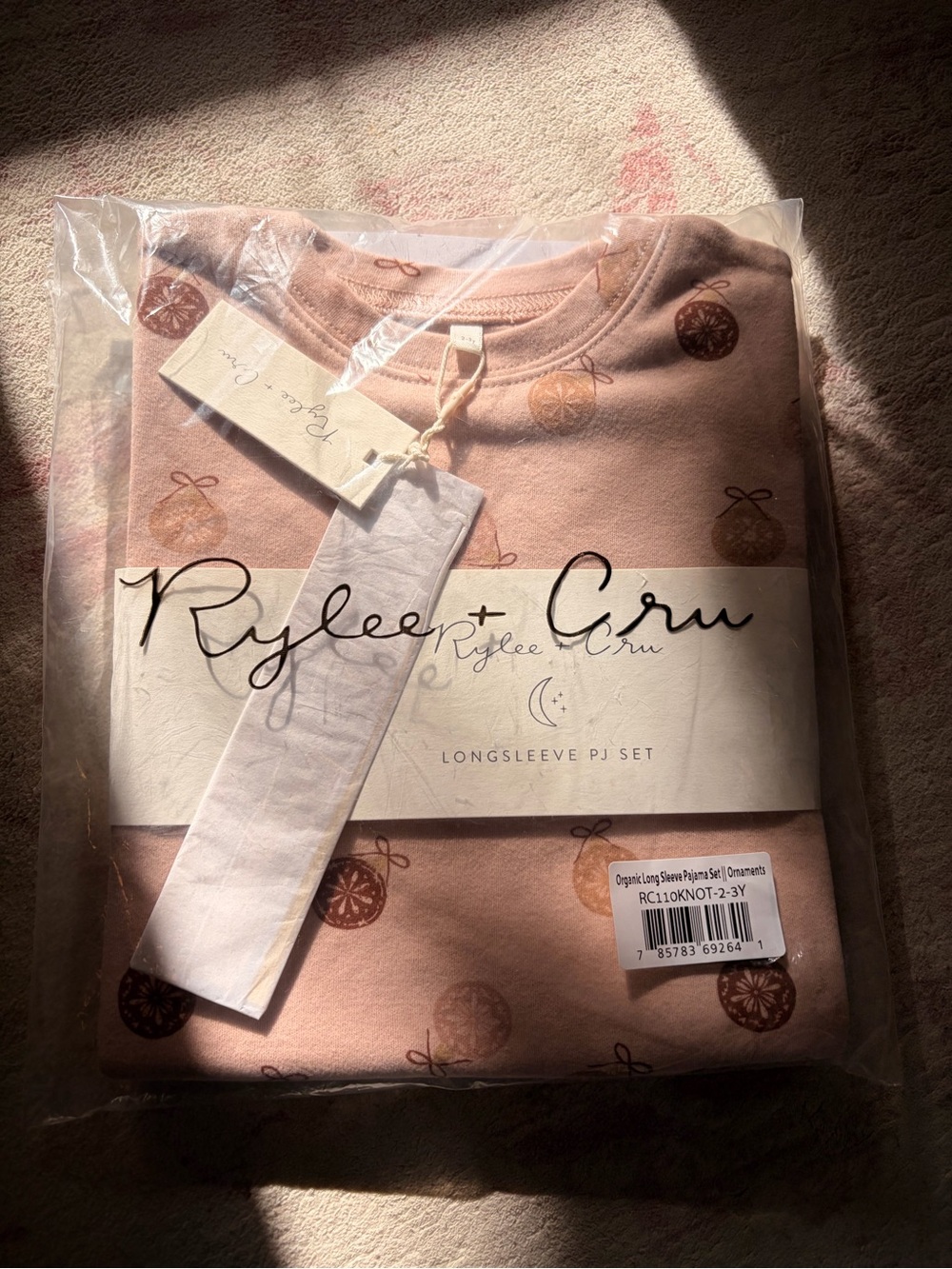 NWT Rylee + Cru Kids Longsleeve PJ Top in Dusty Pink Ornament Print